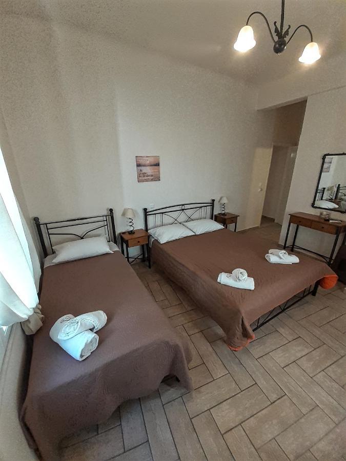 Central 9 Rooms Ermoúpoli Eksteriør bilde
