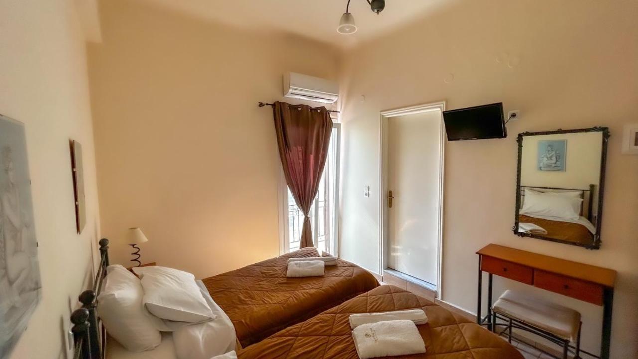 Central 9 Rooms Ermoúpoli Eksteriør bilde
