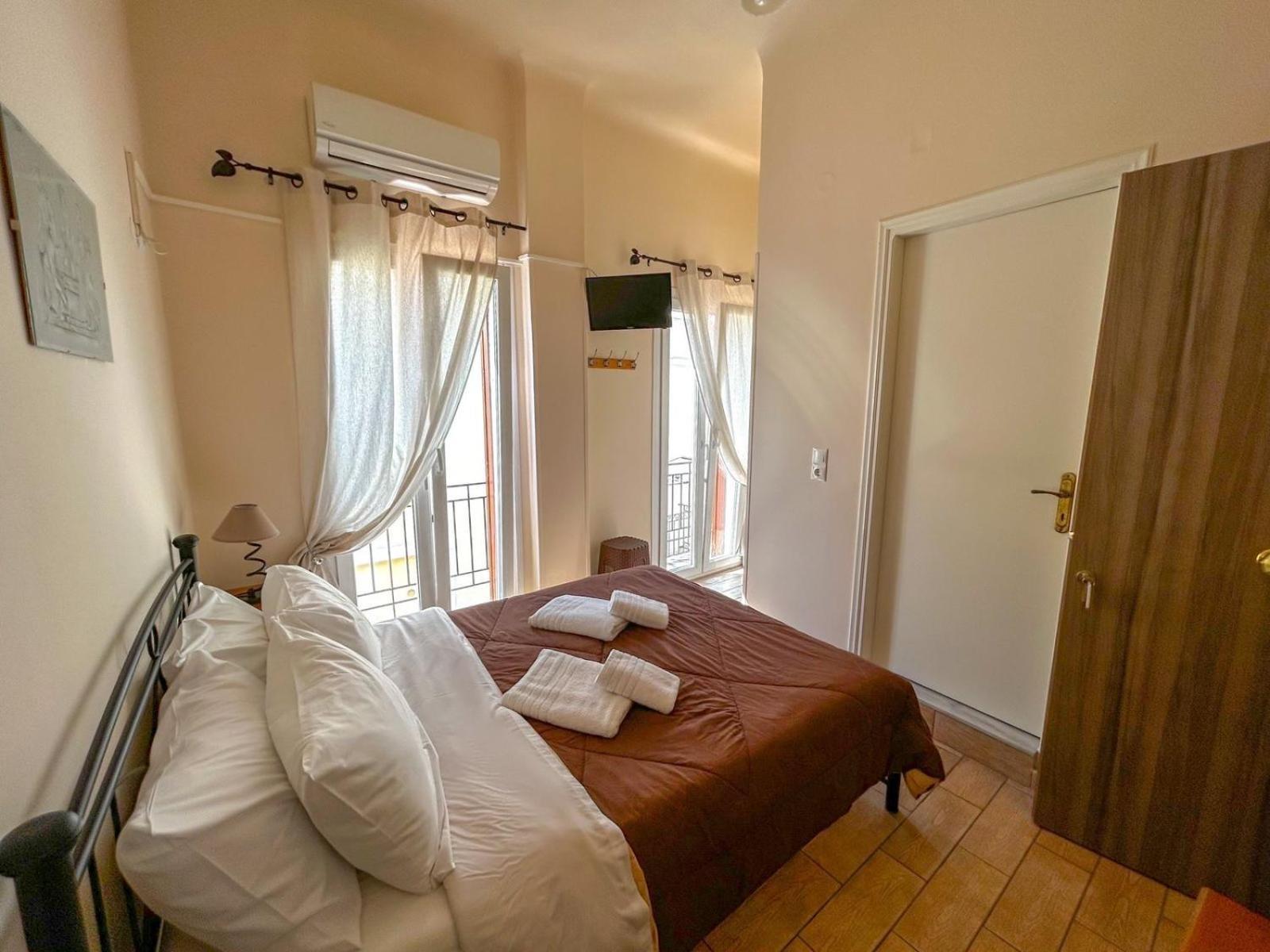 Central 9 Rooms Ermoúpoli Rom bilde