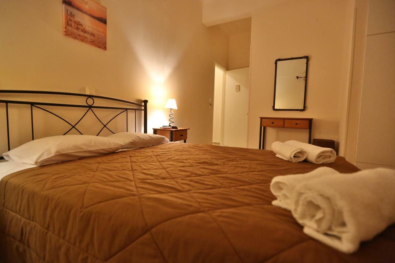 Central 9 Rooms Ermoúpoli Eksteriør bilde